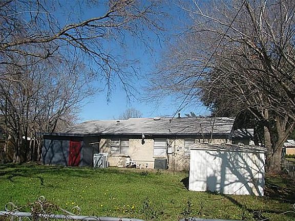 2nd image of 2312 Sybil Dr