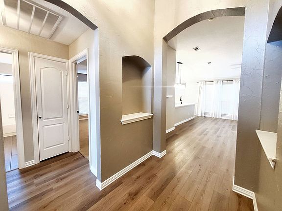 3rd image of 3508 Permian Ln