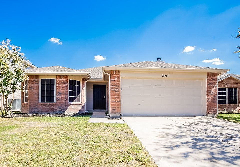 1st image of 2608 Buckskin Dr
