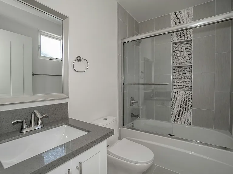 3915 Brighton Ave #1/2 — Photo 15