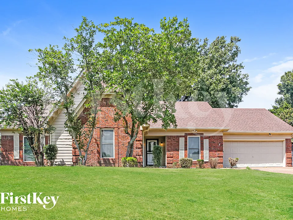 3707 Oak Forest Dr