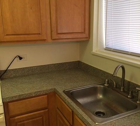 4th image of 10630 Kenilworth Ave APT 103
