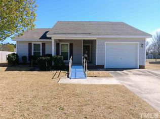 267 Woodwind Dr, Spring Lake, NC 28390