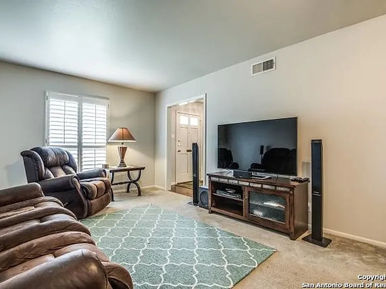 342 E Terra Alta Dr — Photo 4