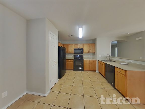 5th image of 8123 W Hammond Ln