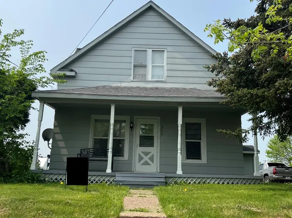 204 W 4th St N, Ladysmith, WI 54848