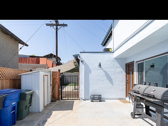 4th image of 69 Connoley Cir
