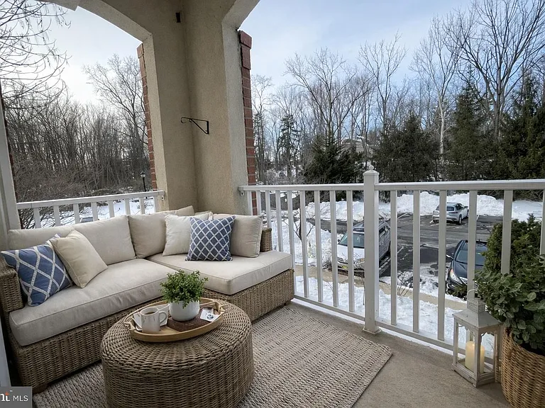 1208 Colts Cir #F — Photo 12