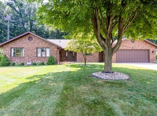 3123 Bluffwood Pl, Saint Joseph, MI 49085