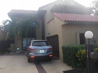 1079 NE 204th Ter, Miami, FL 33179