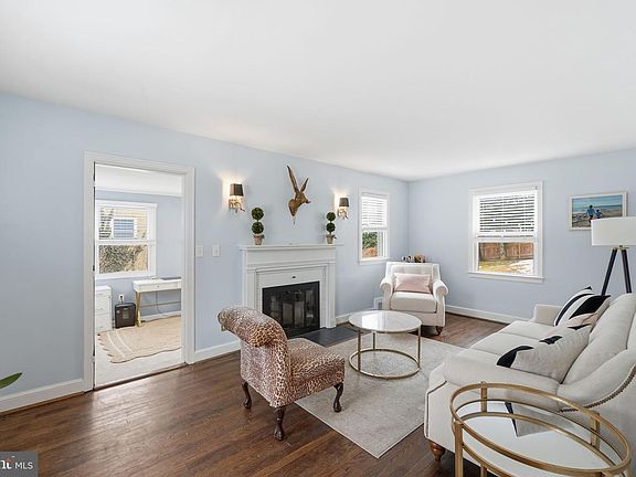 2nd image of 10304 Ridgemoor Dr