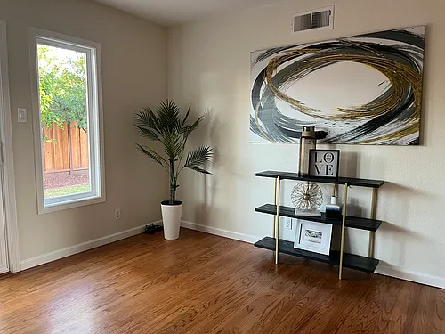 3048 Alexander Ave Photo 1