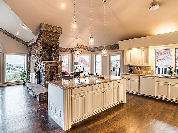 New kitchen w/ slab granite