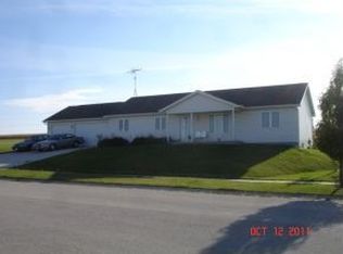 110 J P Ct, Eden, WI 53019