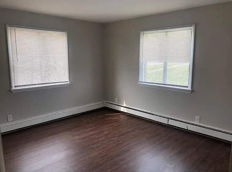 2 bed, 796 sqft, $900 — Photo 3
