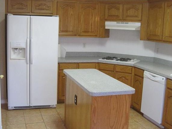 5th image of 1529 Tanglewood Dr