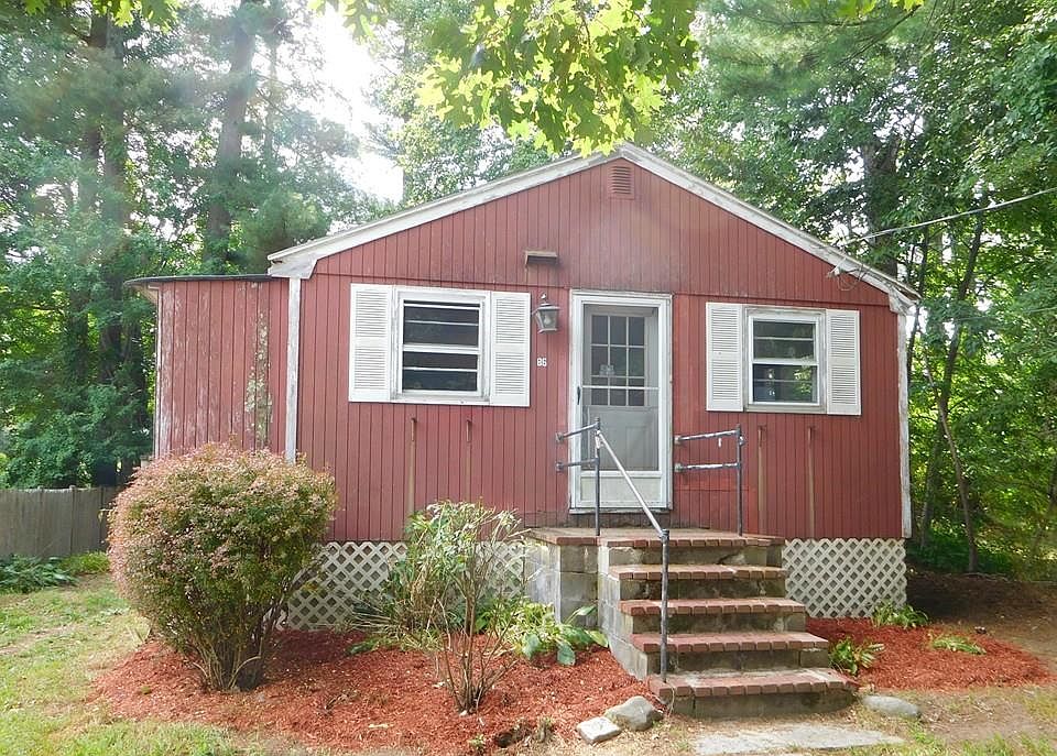 1st image of 86 Annawon Dr