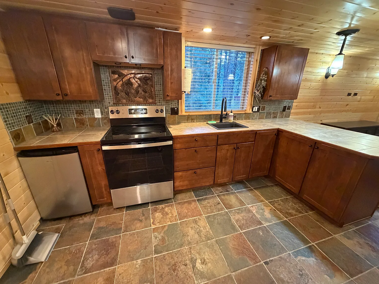1 bed, 1000 sqft, $1,500 — Photo 1