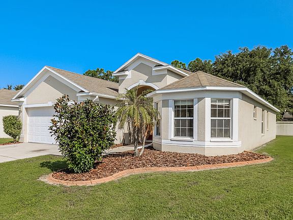 3rd image of 12031 Butler Woods Cir