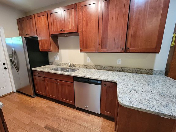 5th image of 154 Tulip Tree Ln #39e5db2bd