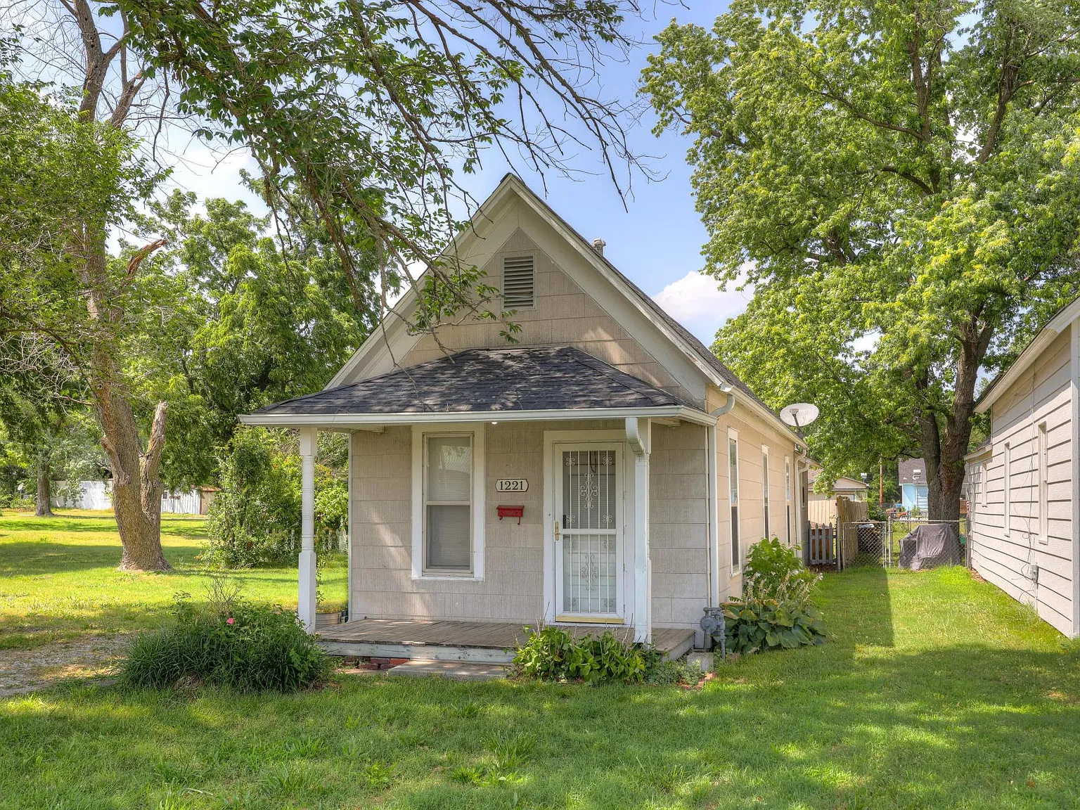 1 bed, 790 sqft, $900 — Photo 2