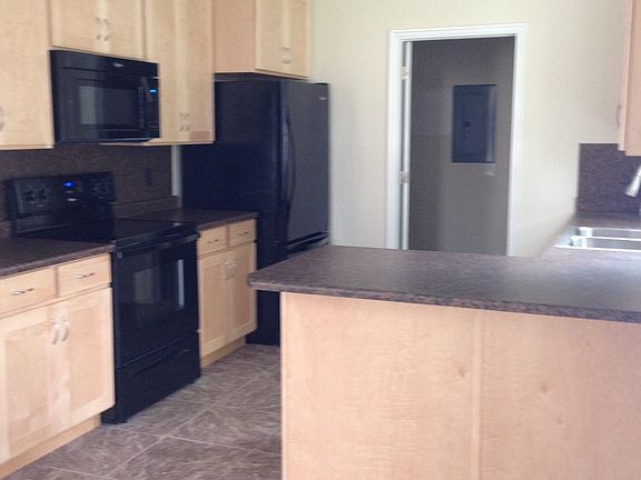 4th image of 561 E Toryn Ln