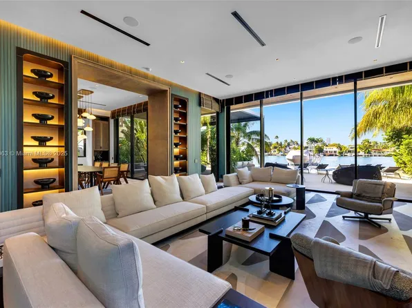 200 W Rivo Alto Dr, Miami Beach, FL 33139
