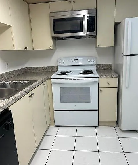 2055 SW 122nd Ave #101 — Photo 3