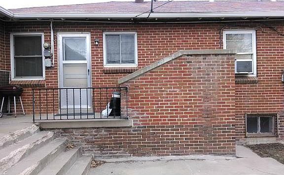 5th image of 2145 N Newport St