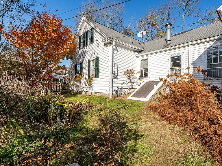 415 Barlows Landing Rd — Photo 7