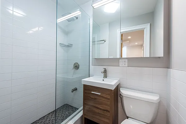 Rented by Nooklyn NYC LLC | media 12