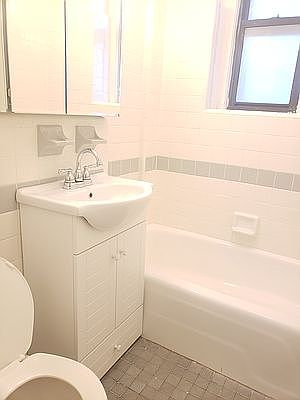 4th image of 509 Cathedral Pkwy #5NE