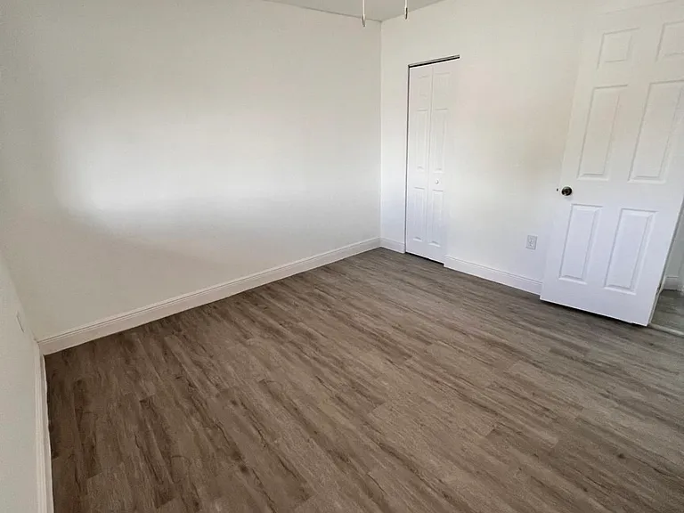 3524 NW 12th Ter #1 — Photo 5