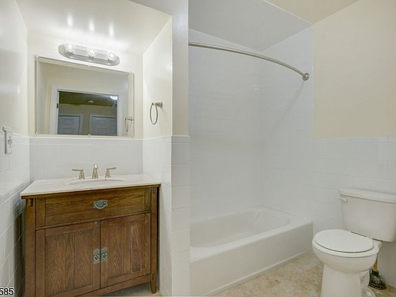 5th image of 83 Summit Ave #3A