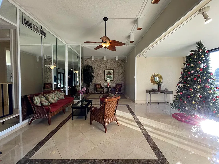 5600 N Flagler Dr #2209 — Photo 29