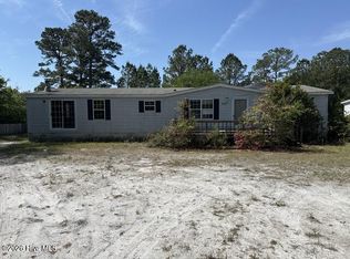 200 Watts Landing Rd, Hampstead, NC 28443