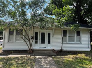 309 Brogdon St, Bryan, TX 77803