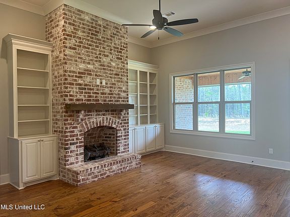 3rd image of 127 Richburg Ct