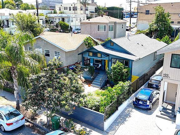 3rd image of 4804 Mascot St