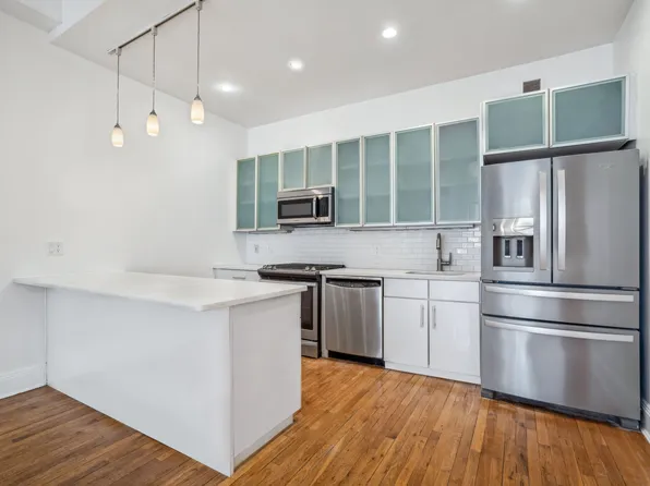 56 Court Street image 3 of 7