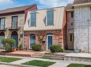 2040 Lakeside Dr, Seabrook, TX 77586