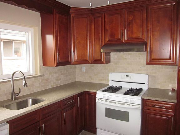 3rd image of 21015 41st Ave #3