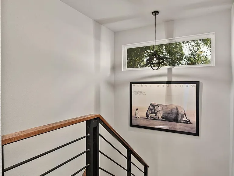 1807 Haskell St #A — Photo 11