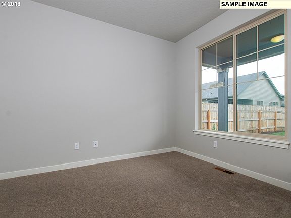 5th image of 12613 NE 109th St