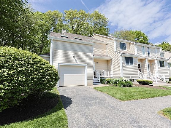 3rd image of 49 Gaslight Ln #49