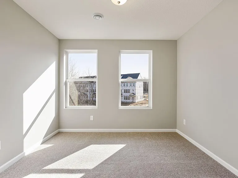 5182 Hampton St NE — Photo 27