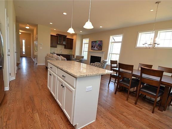 5th image of 2225 Huntington Ln Unit 45