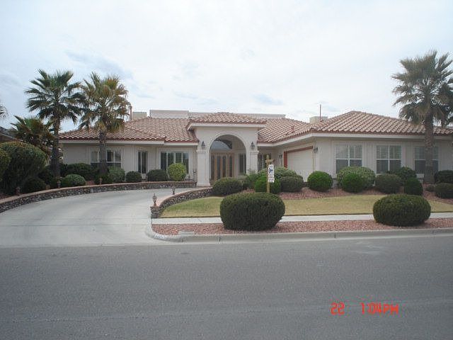 Exceptional Curb Appeal!