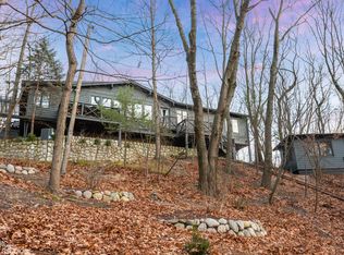 4525 Lake Rd, Stevensville, MI 49127