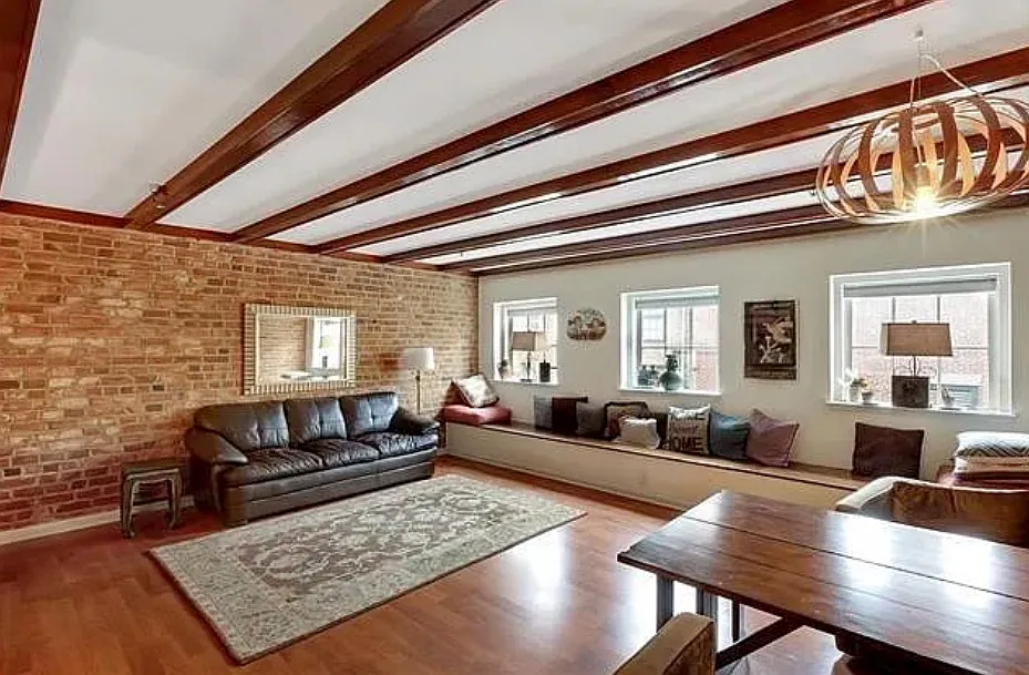 2 bed, 921 sqft, $2,095 — Photo 3